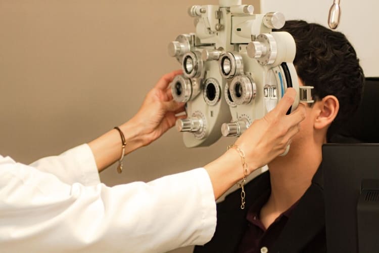 oftalmologo cerca de mi